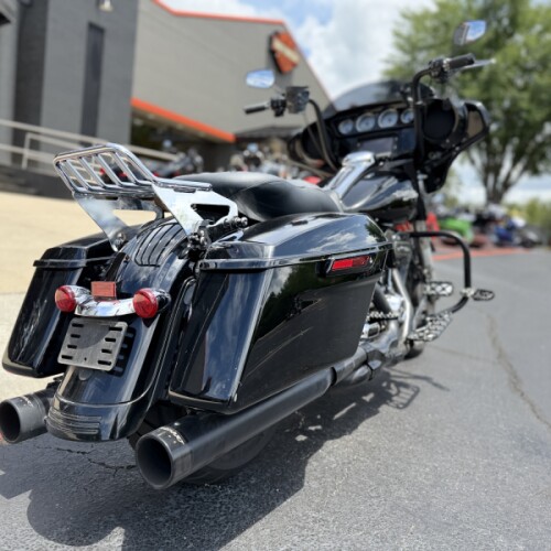 FLHXS 2017 Street Glide® Special thumb 2