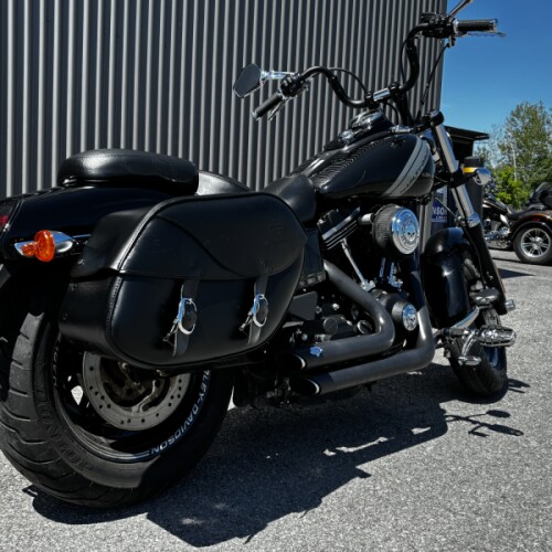 2014 Harley-Davidson® Fat Bob® Vivid Black thumb 2