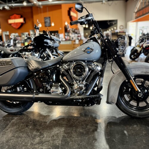 2026 Harley-Davidson® Heritage Classic Dark Billiard Gray Black Cast Wheels thumb 3