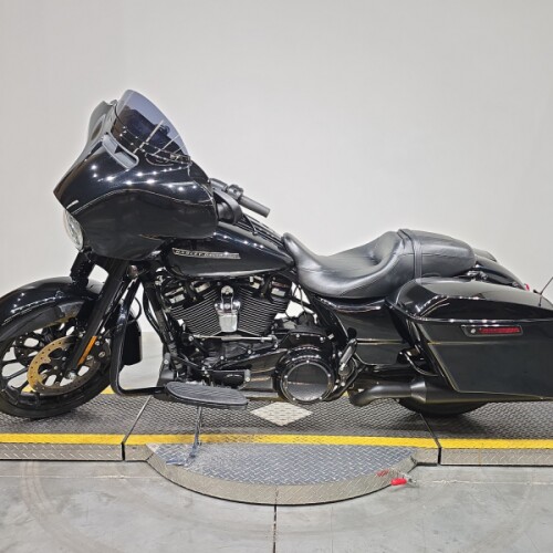 FLHXS 2018 Street Glide® Special thumb 1