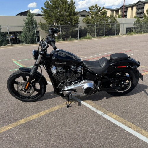 2026 Harley-Davidson® Street Bob® thumb 0