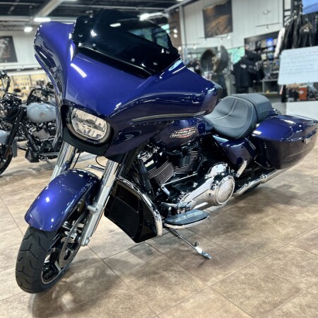  2026 Harley-Davidson® Street Glide® thumb 3