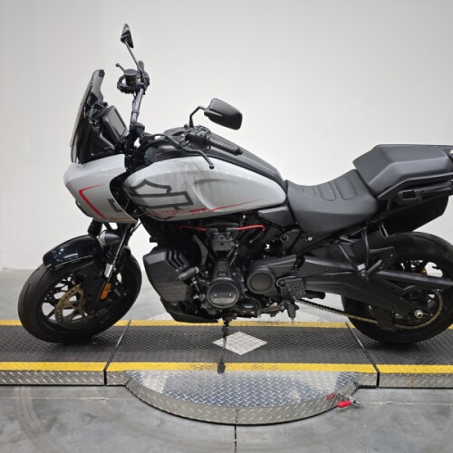 RA1250ST 2025 Pan America® 1250 ST thumb 1