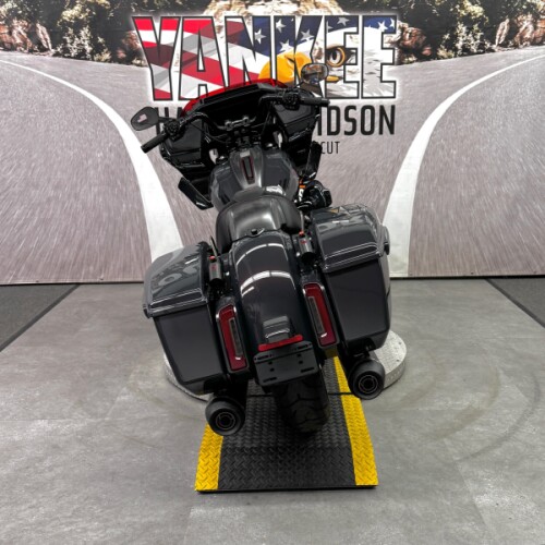 2026 FLTRXSTSE CVO Road Glide ST thumb 2