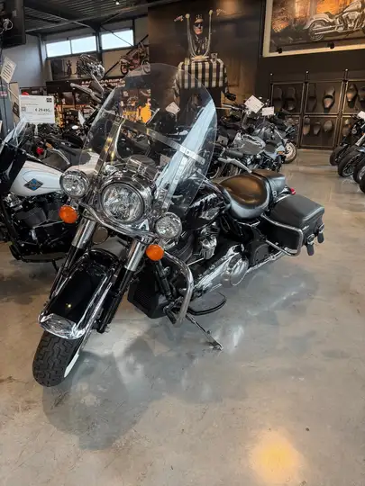 Road King Classic 2018