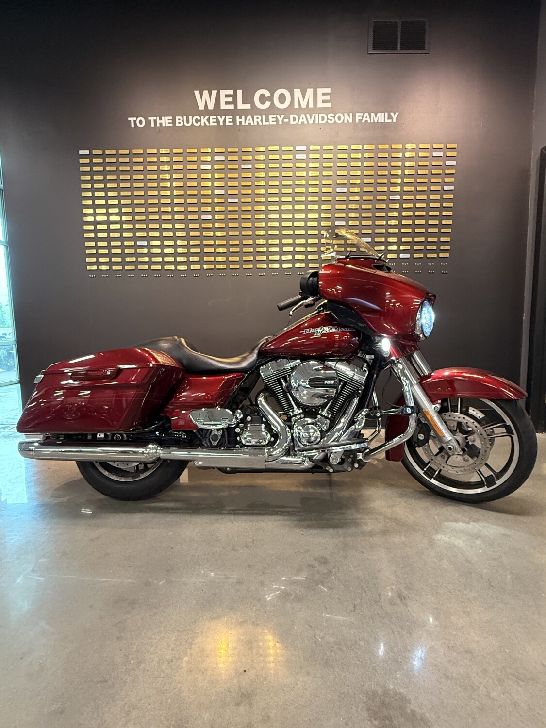 2016 Harley-Davidson® Street Glide® Special Velocity Red Sunglo