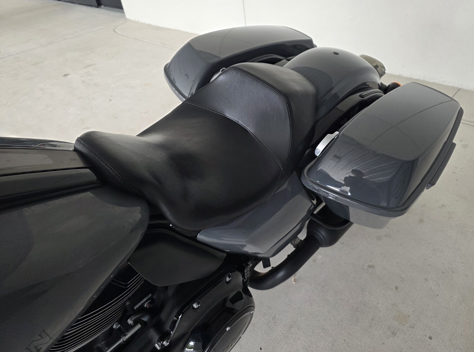 2022 Harley-Davidson® Street Glide® ST Gunship Gray, photo 11