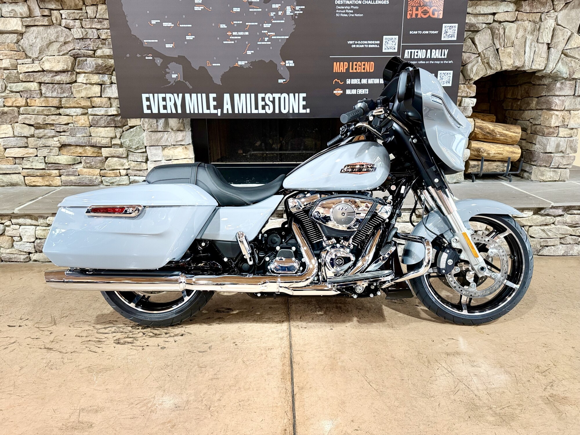 2026 FLHX - Street Glide