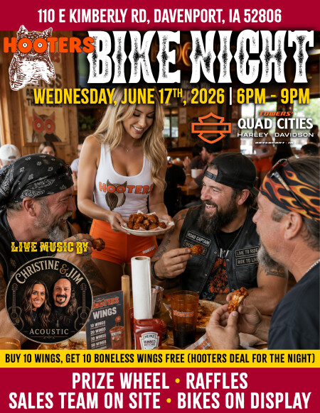 Hooter's Bike Night
