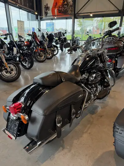 Road King Classic 2018
