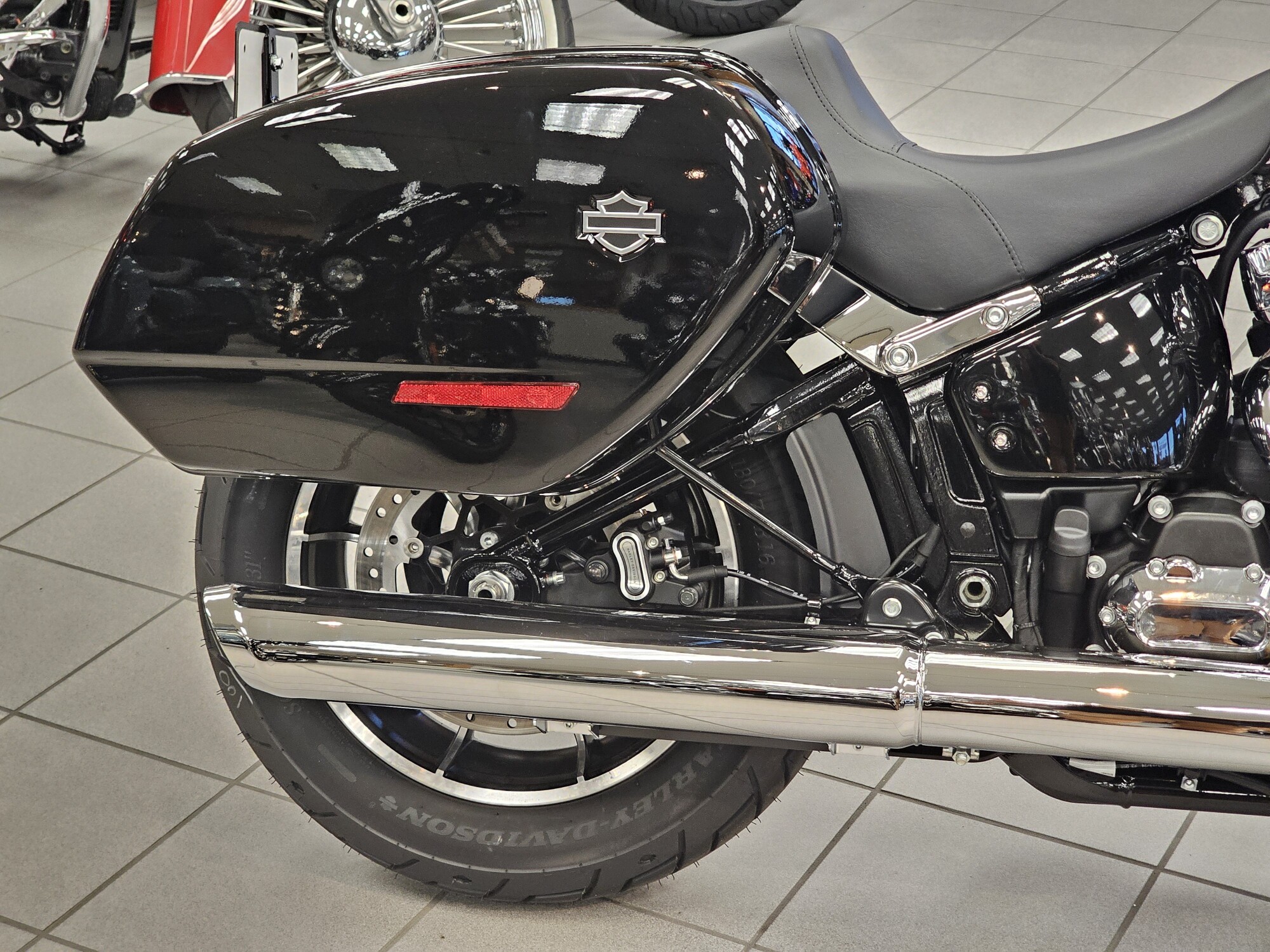 FXLRST 2026 Low Rider® ST, photo 12