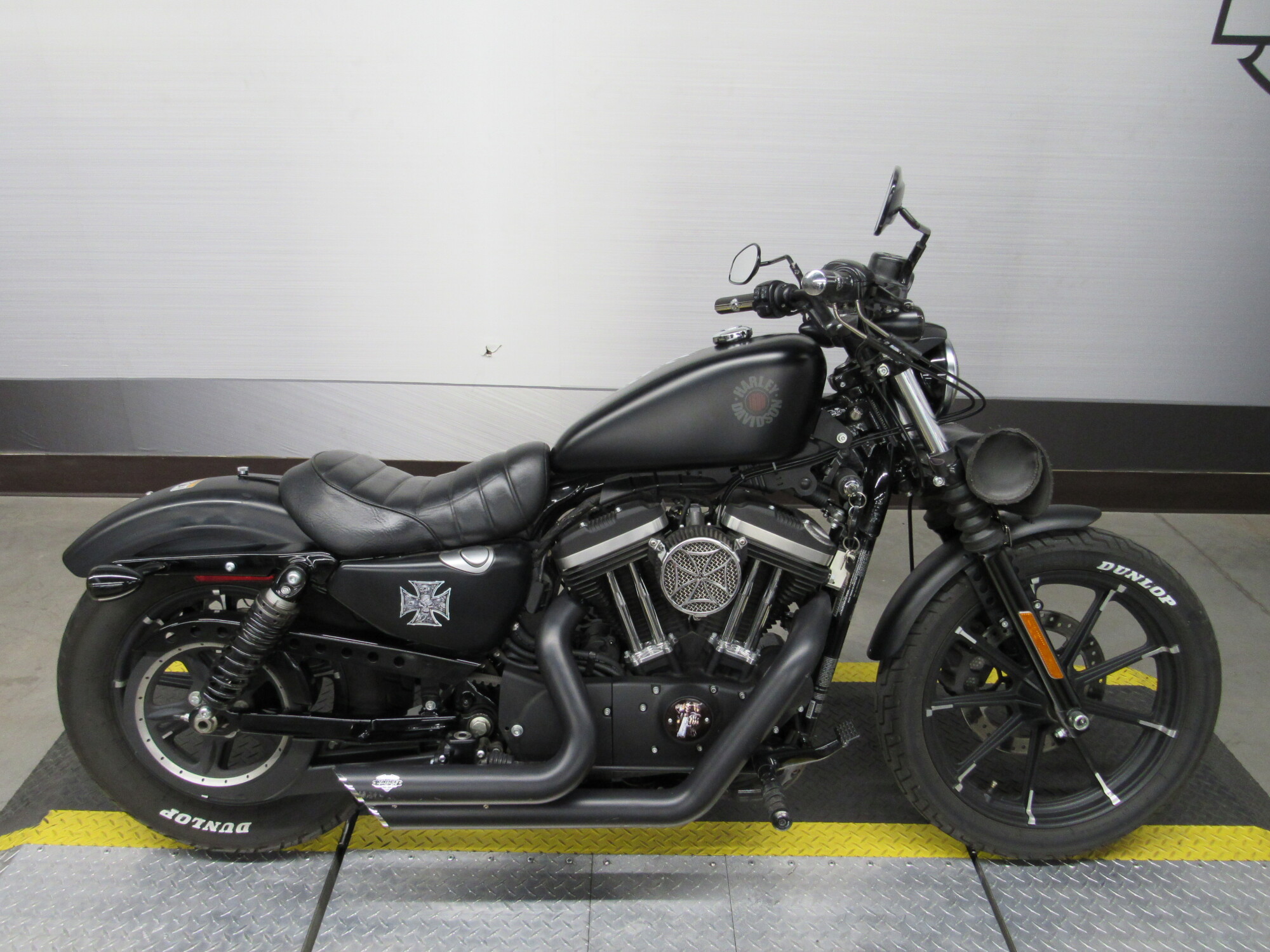 XL 883N 2019 Iron 883™