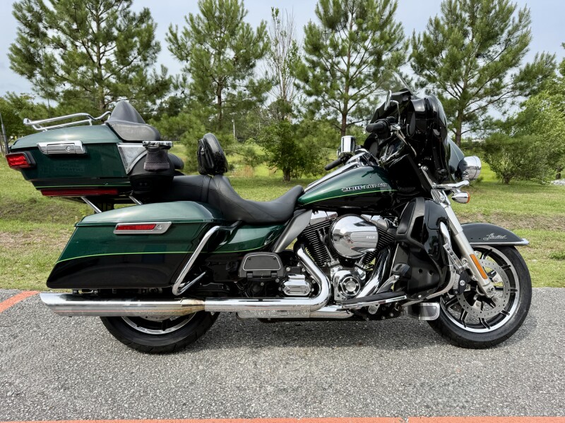 2015 Harley-Davidson® Ultra Limited FLHTK