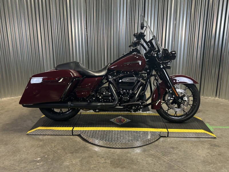 2020 Harley-Davidson® Road King® Special Billiard Burgundy