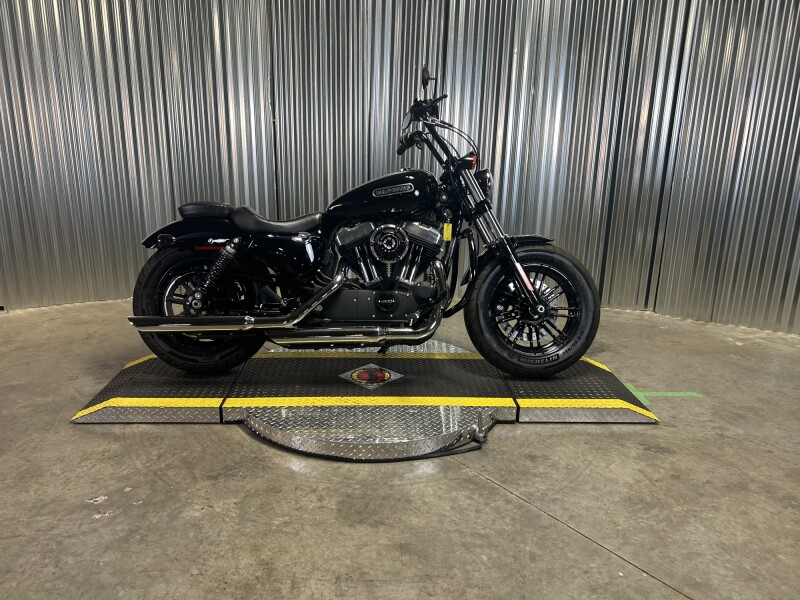 2017 Harley-Davidson® Forty-Eight® Vivid Black