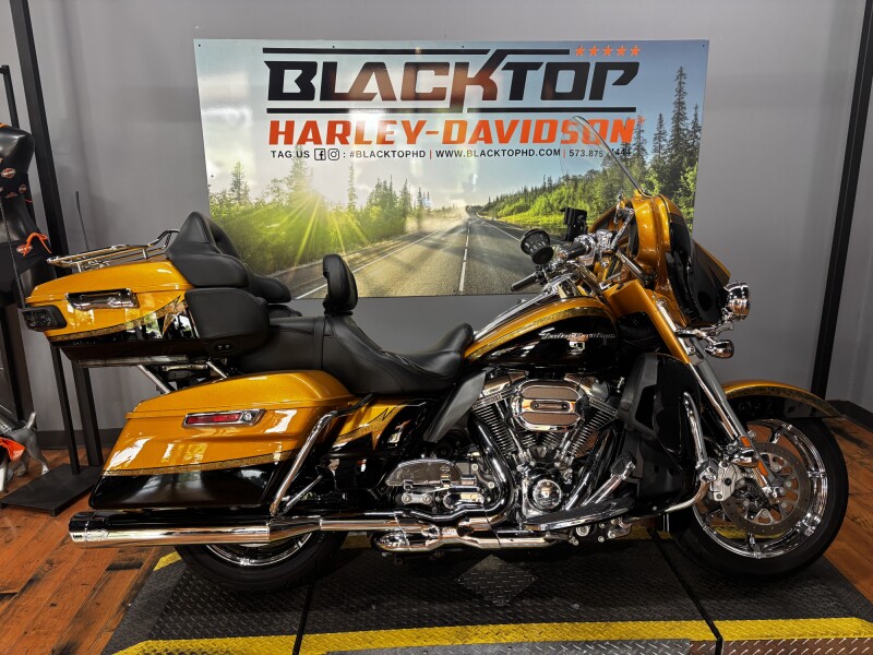 2015 Harley-Davidson® CVO™ Ultra Limited GLD RUSH/CARBON W/ PINSTRIP