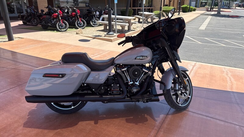 FLHX 2024 Street Glide®
