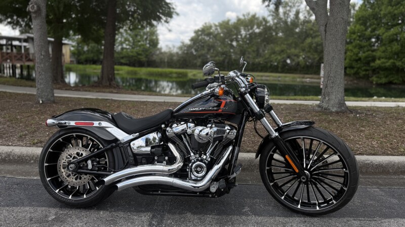 2023 Harley-Davidson® Breakout® Black Denim