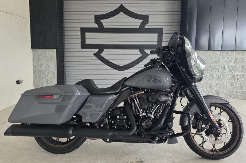 2022 Harley-Davidson® Street Glide® ST Gunship Gray