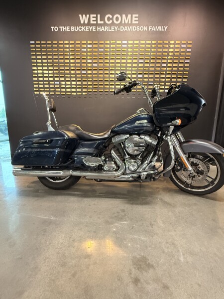 2016 Harley-Davidson® Road Glide® Special Custom Colour Cosmic Blue Pearl