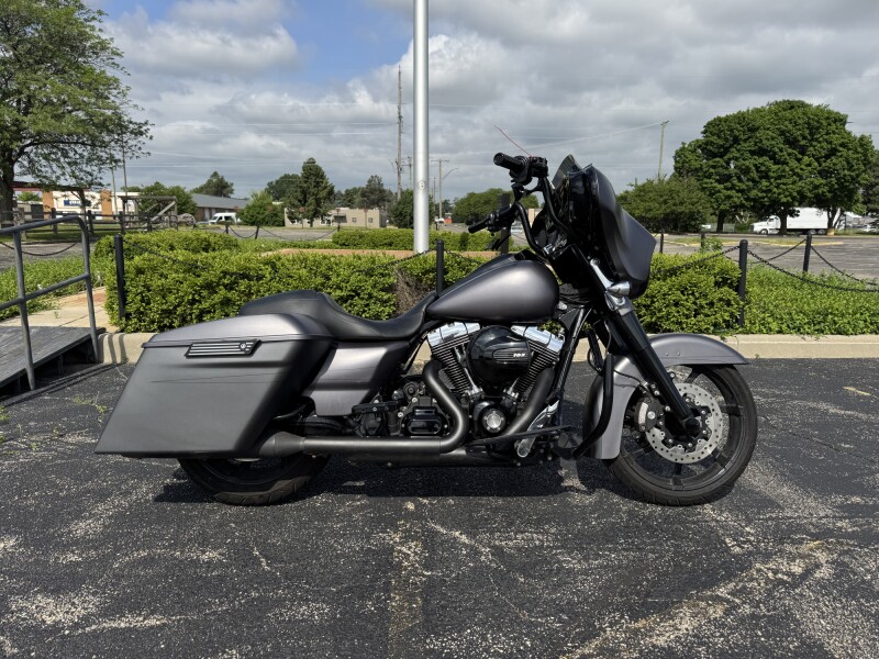FLHXS 2016 Street Glide® Special