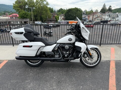 2026 Harley-Davidson® Street Glide Limited FLHXL