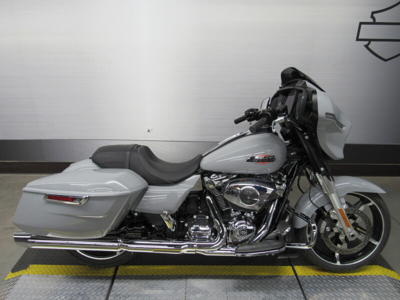 FLHX 2024 Street Glide®