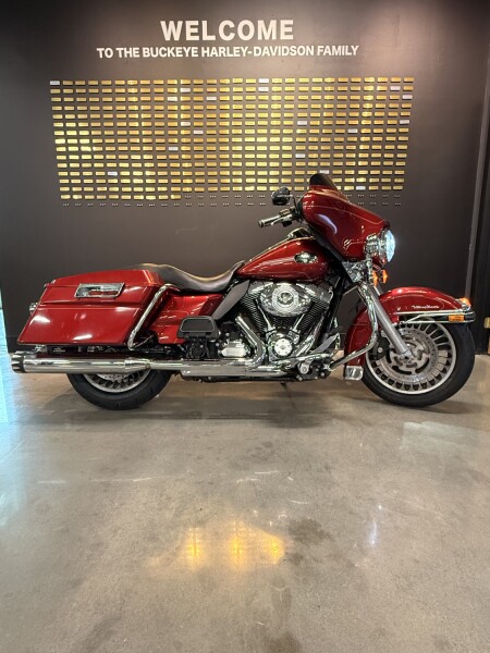 2012 Harley-Davidson® Electra Glide® Classic Ember Red Sunglo