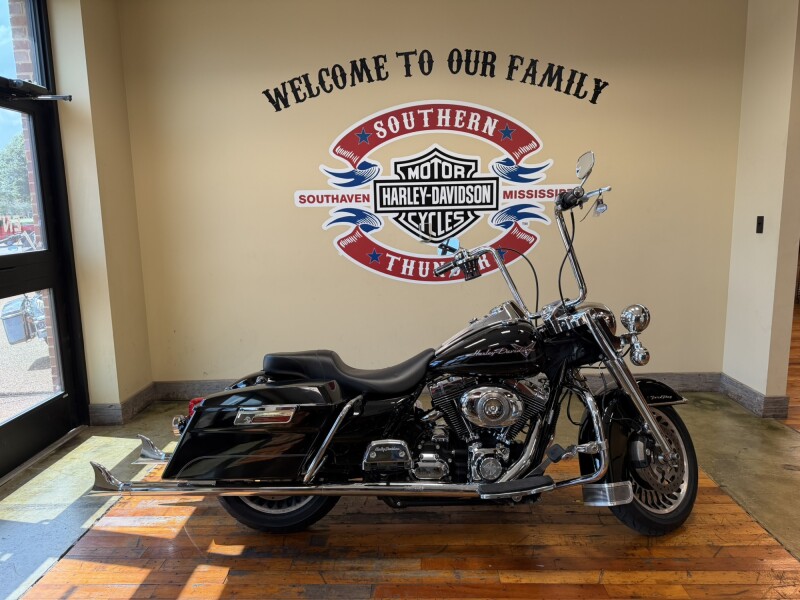 2009 Harley-Davidson® Road King® Vivid Black