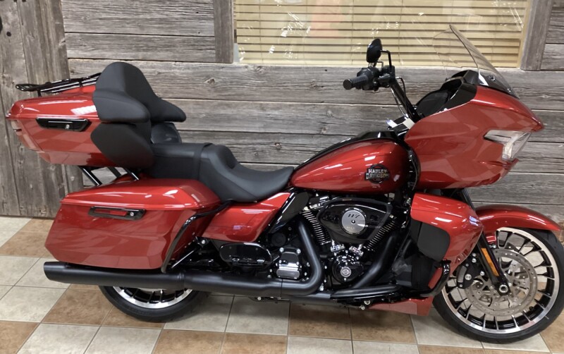2026 Harley-Davidson® Road Glide Limited Brilliant Red Black Trim