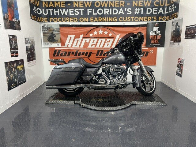 FLHXS 2014 Street Glide® Special