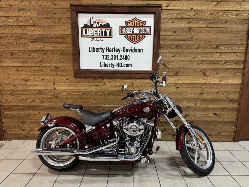 2008 Harley-Davidson® Softail® Rocker™ C Crimson Red Sunglo & Candy Red Sunglo FXCWC
