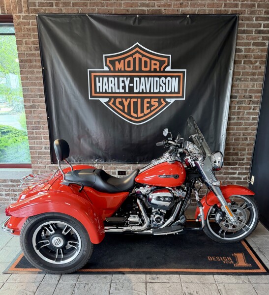 2020 Harley-Davidson® Freewheeler® Performance Orange