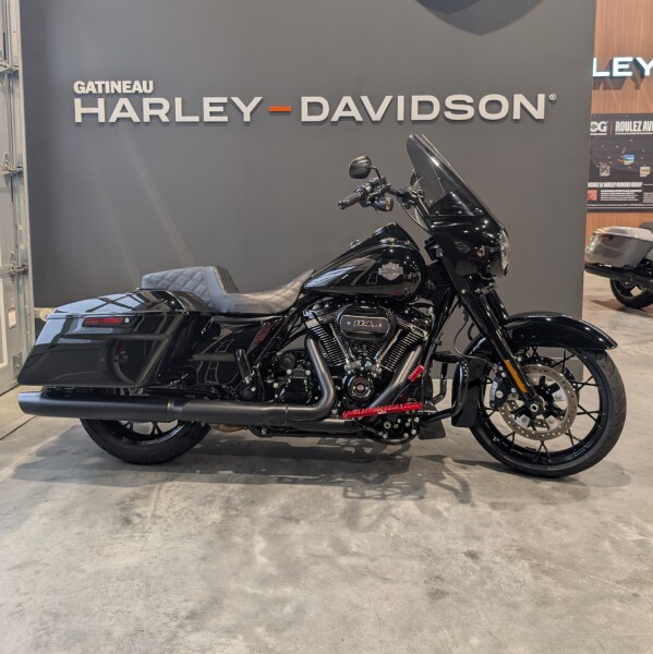 SALE PENDING 2022 Harley-Davidson® Road King® Special Vivid Black
