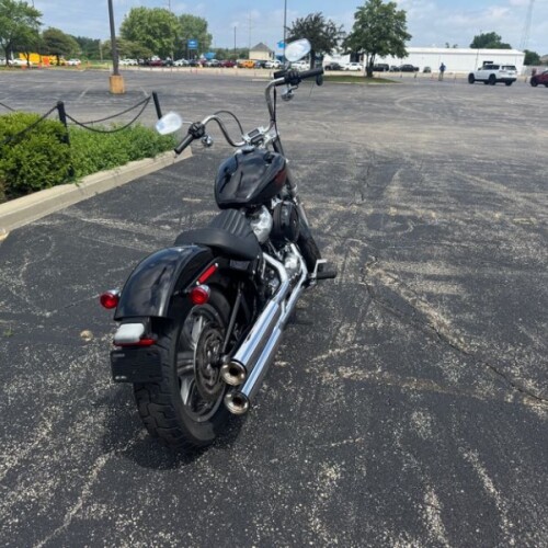Harley-Davidson® Softail® Standard 2023 FXST BLACK thumb 1