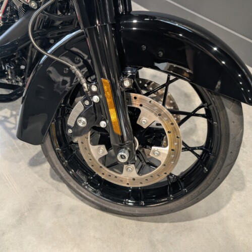 SALE PENDING 2022 Harley-Davidson® Road King® Special Vivid Black thumb 3