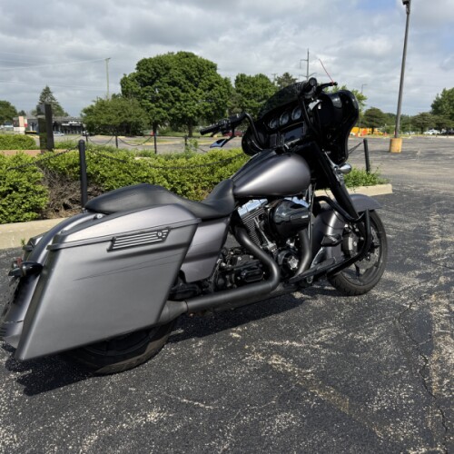 FLHXS 2016 Street Glide® Special thumb 3