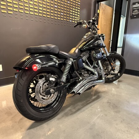 2014 Harley-Davidson® Street Bob® Vivid Black Deluxe thumb 0
