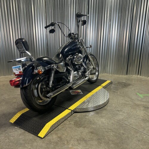 2009 Harley-Davidson® 1200 Custom DARK BLUE PEARL W/PINSTRIPE thumb 2