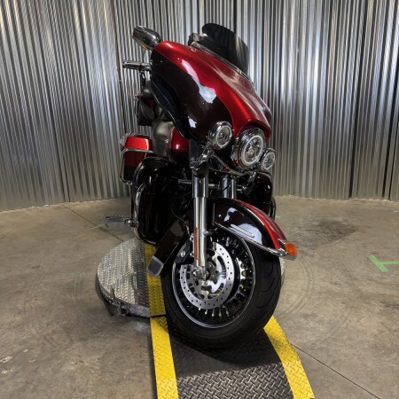 2012 Harley-Davidson® Electra Glide® Ultra Limited EMBR RED/MERLOT W/ PINSTRIP thumb 2