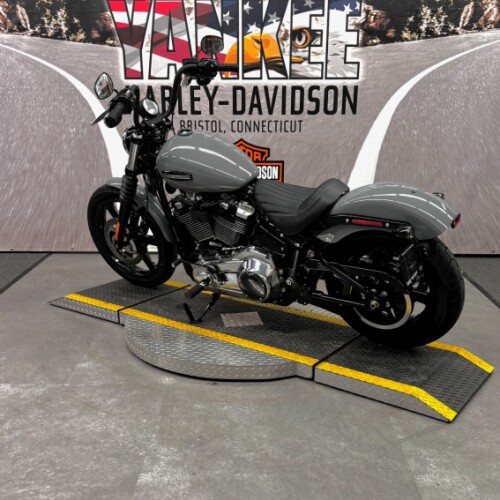2026 FXBB Street Bob® thumb 1