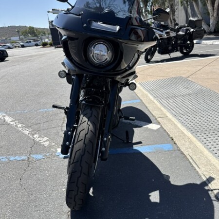 2026 Harley-Davidson® Low Rider® ST Vivid Black Black Trim thumb 2