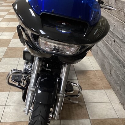 2026 Harley-Davidson® Road Glide® Midnight Ember thumb 3