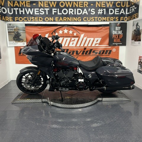 FLTRXSTSE 2026 CVO Road Glide ST thumb 3