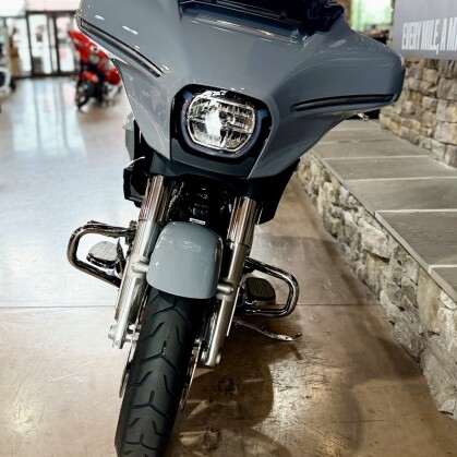2026 FLHX - Street Glide thumb 2
