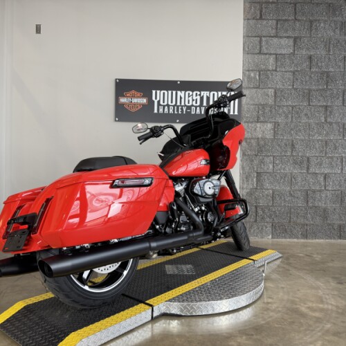 2026 Harley-Davidson® Road Glide® FLTRX thumb 2
