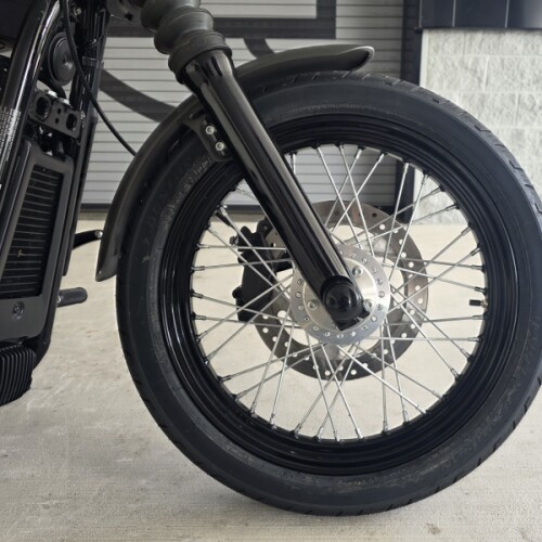 2018 Harley-Davidson® Street Bob® Industrial Gray Denim/Black Denim thumb 1