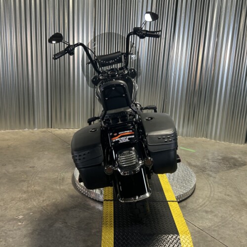 2020 Harley-Davidson® Heritage Classic 114 Vivid Black thumb 1