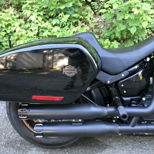 2024 Harley-Davidson® Low Rider® ST Vivid Black thumb 2
