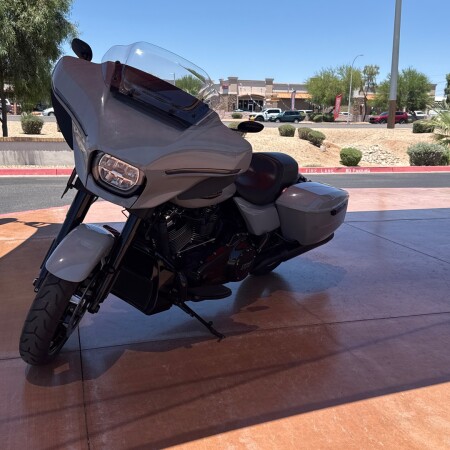 FLHX 2024 Street Glide® thumb 3